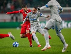 米乐体育直播-沙尔克主场马失前蹄，迅速调整战术